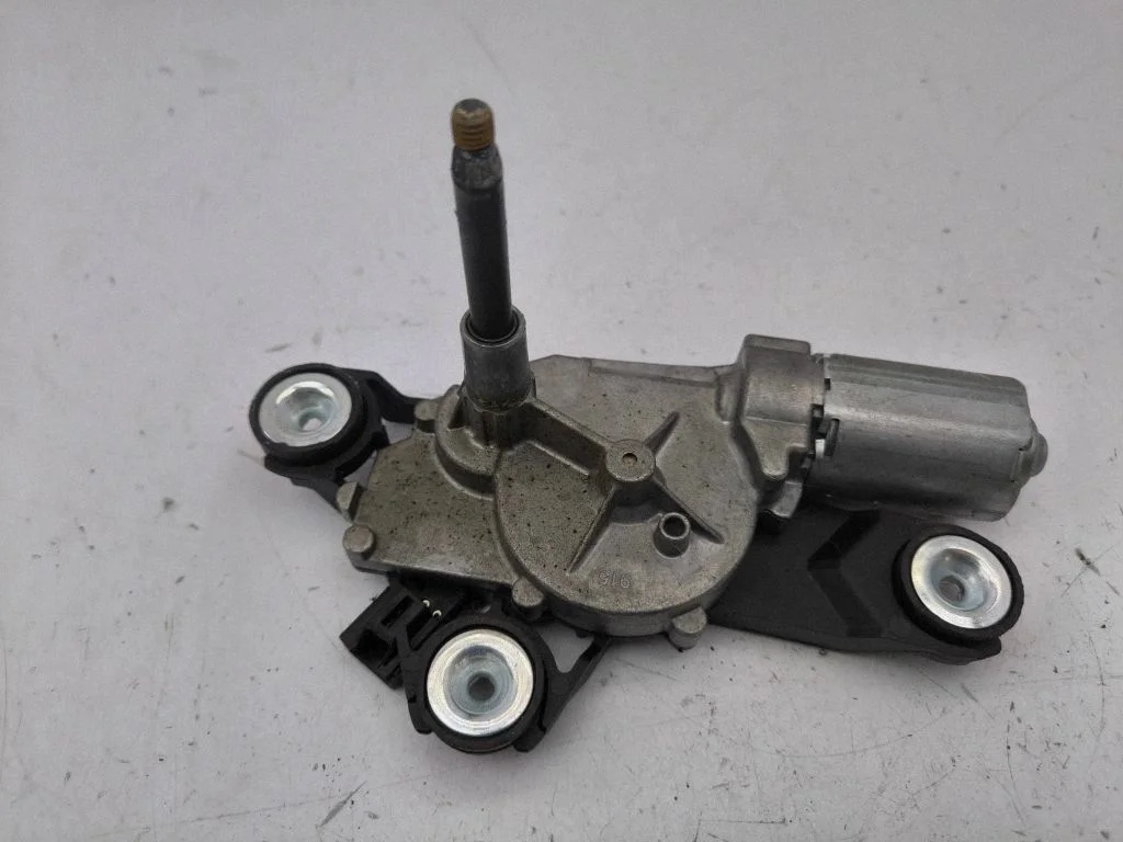 Rear window wiper mechanism – Volvo V50 (2008-2012)