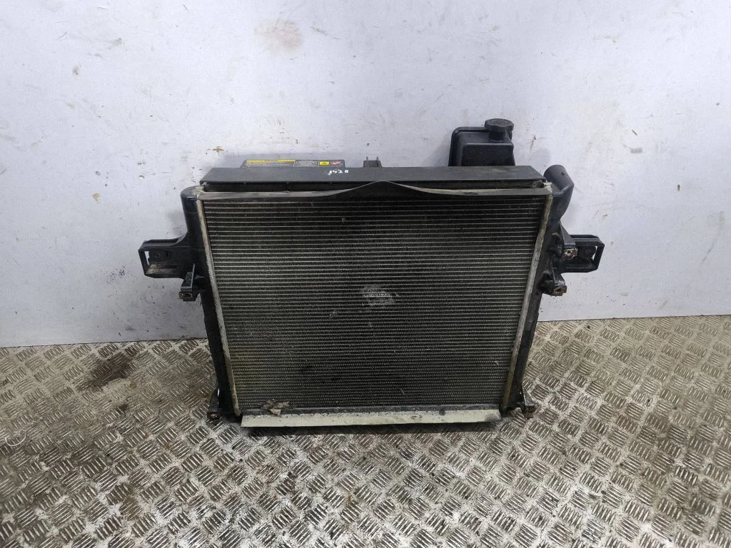 Radiatoru komplekts 52124317AA