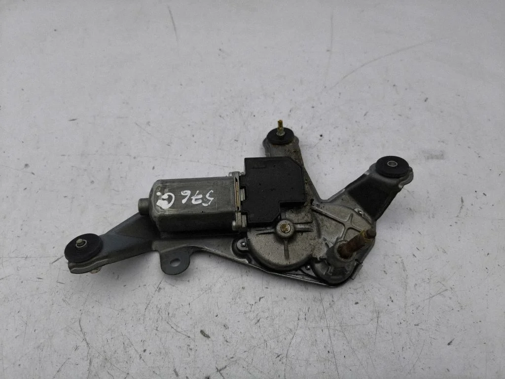 Rear window wiper mechanism – Toyota RAV 4 (XA30) (2006-2016)