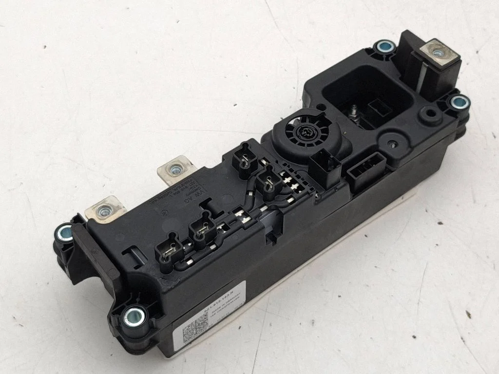 Battery control module 0Z1915183R