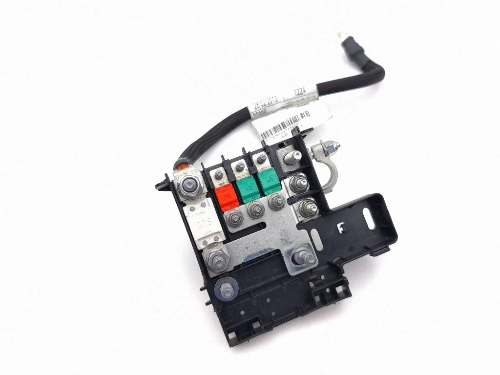 Battery relay fuse 06700065540
