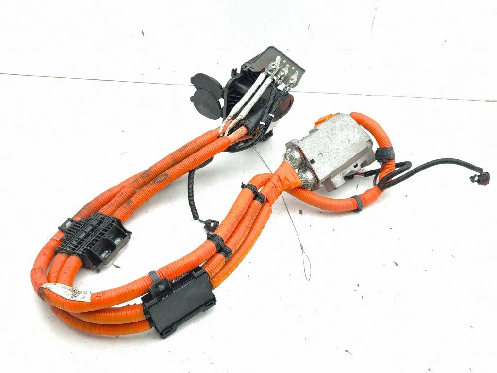 Gniazdo ładowania auta elektrycznego G908242060