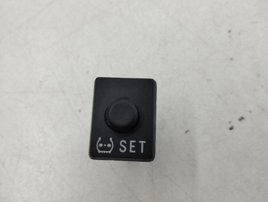 Rehvirõhu (TPMS) nupp – Toyota RAV 4 (XA40) (2012-2018)