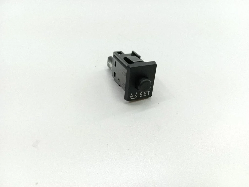 Rehvirõhu (TPMS) nupp – Lexus GS 300 350 430 450H (2005-2012)