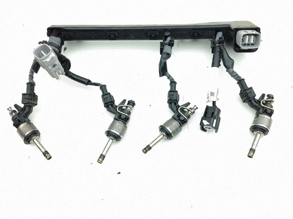 Fuel injection system set 1571953SA0