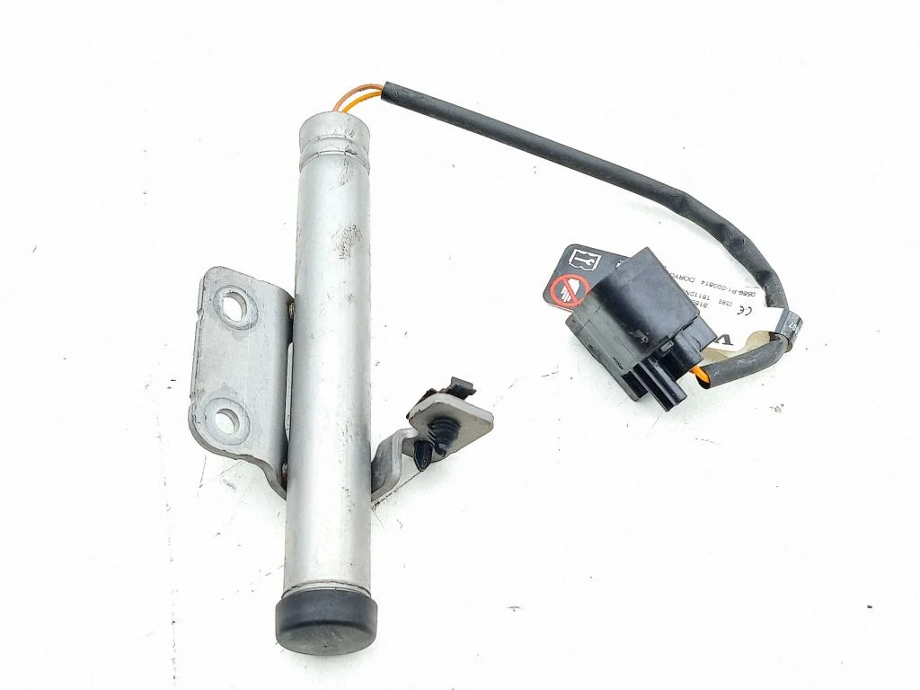 Bonnet Pedestrian Airbag Actuator – Volvo S90, V90 (2016-)