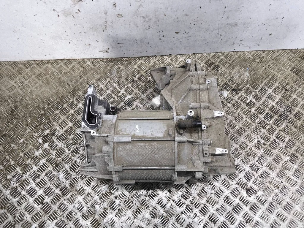 Electric car motor 0FA901098C
