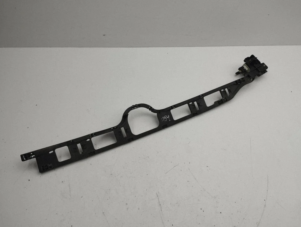 Trunk lid opening control unit – Toyota Corolla E210 E21 (2018-)