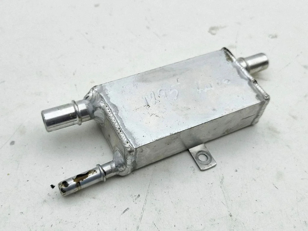Fuel expansion tank