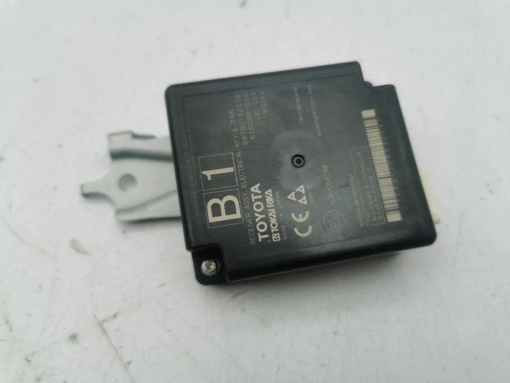Start/Stop-juhtmoodul – Toyota RAV 4 (XA50) (2018-)
