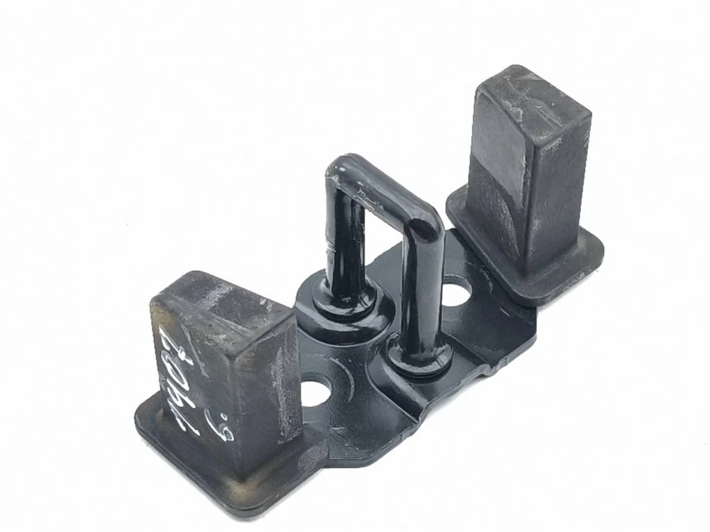 Trunk lock loop JT4AF404B12BB