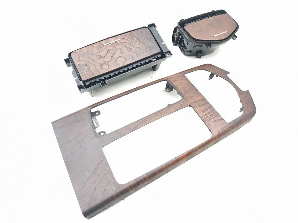 Salongi dekoratiivviimistluse komplekt – Maserati Ghibli (2013-)