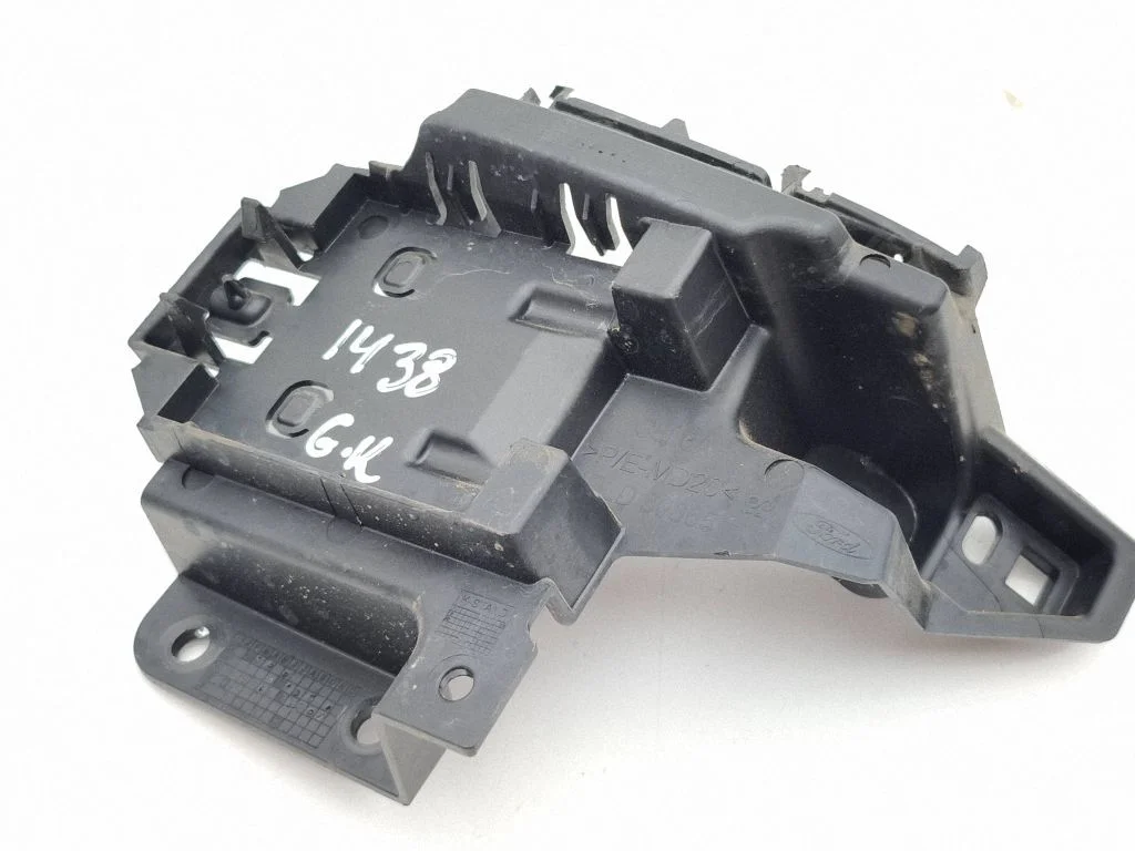 Pimeala anduri klamber R2KB17B931C