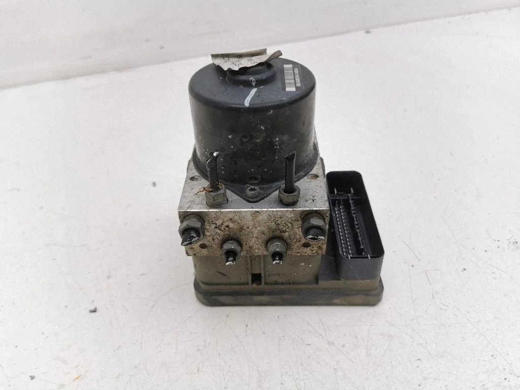ABS bloks 8M512C405EA