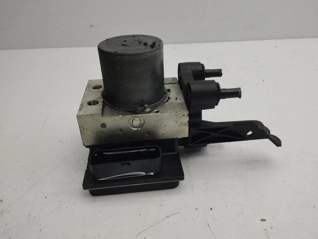 ABS block A2184313212