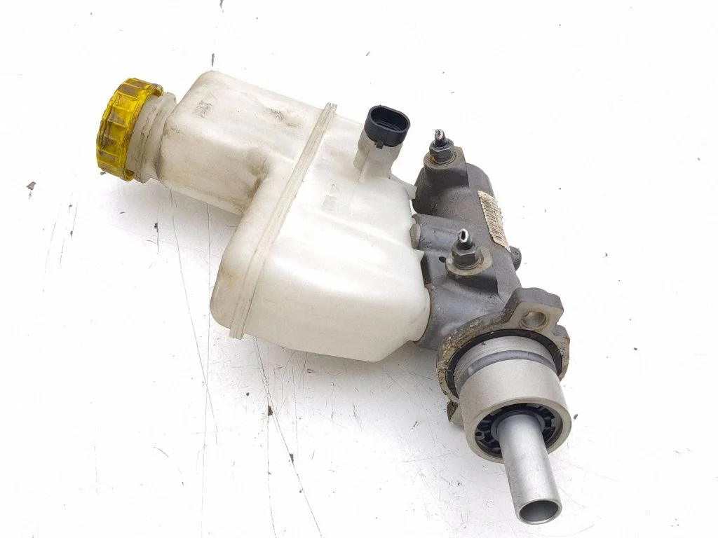 Master brake cylinder 0204224659