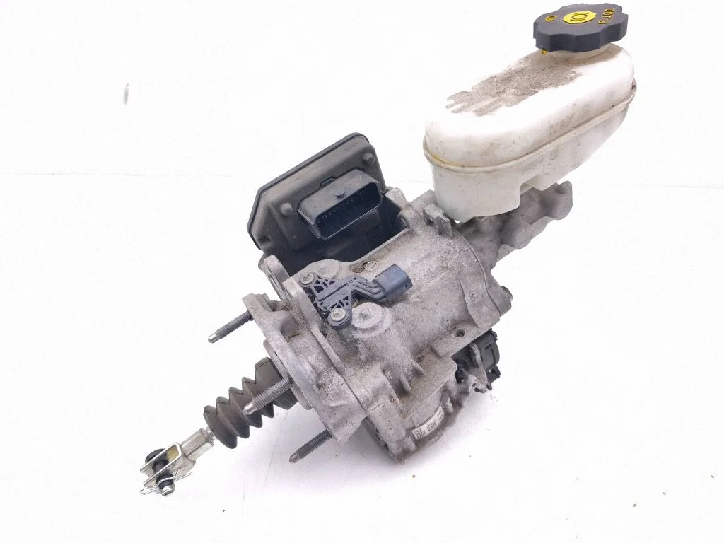 Master brake cylinder 104388500B