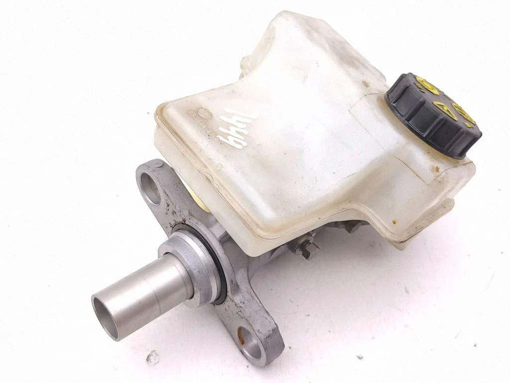 Master brake cylinder 32130230