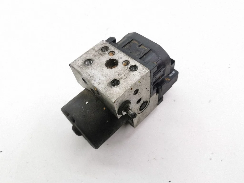ABS block – KIA Sorento (2002-2009)