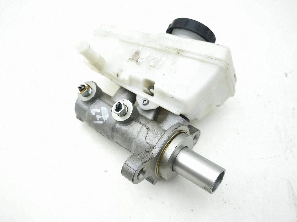 Master brake cylinder 0204842364