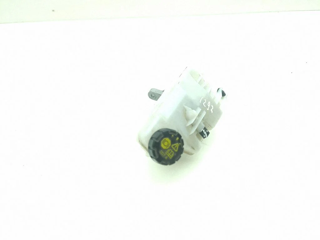 Master brake cylinder 1372543S