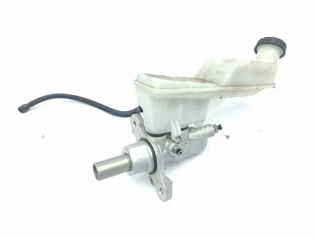 Master brake cylinder A2464300302