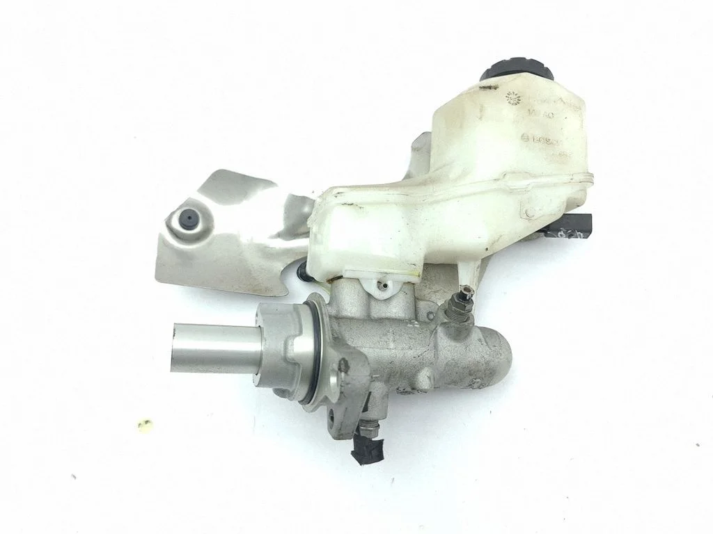 Master brake cylinder 0204839697