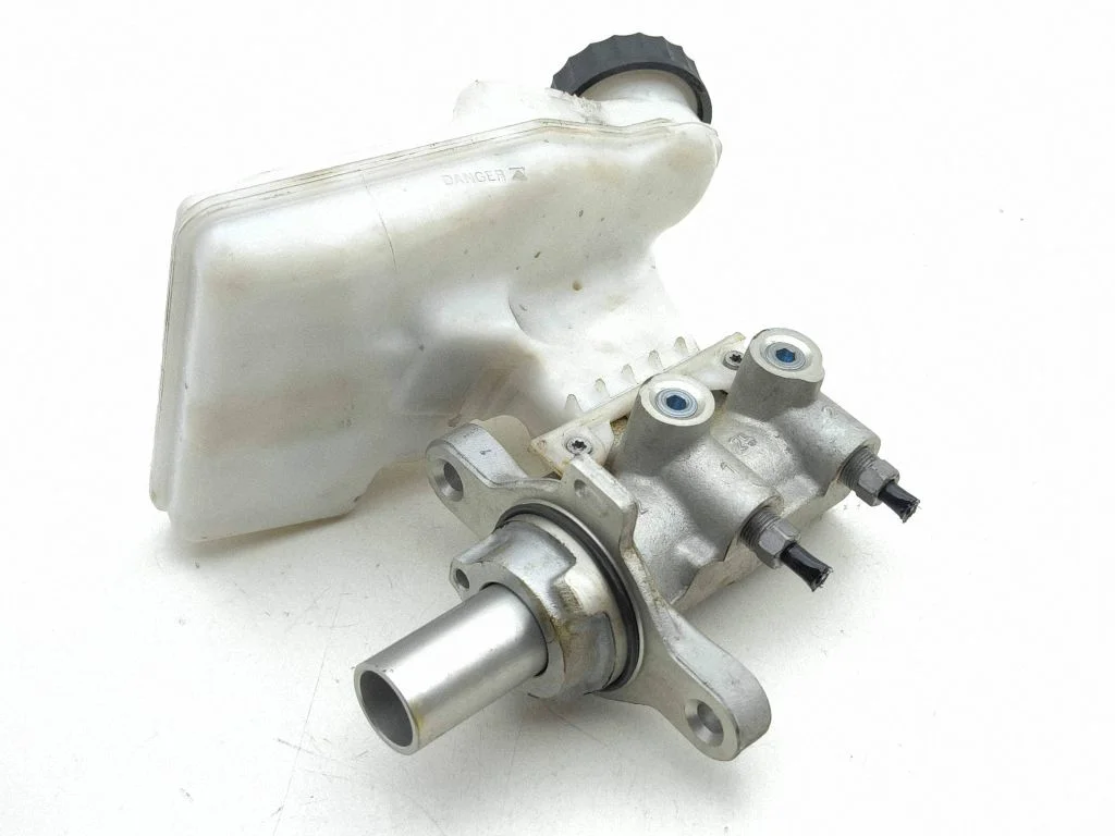 Master brake cylinder – Peugeot 3008 II (2016-2023)