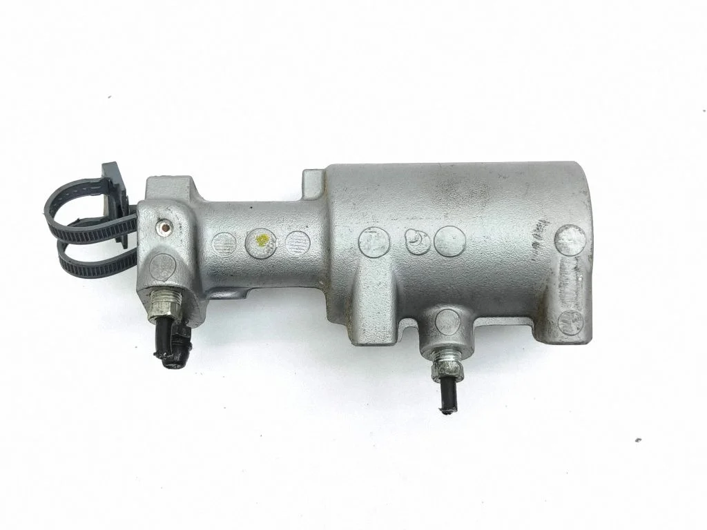 Master brake cylinder – Toyota RAV 4 (XA50) (2018-)
