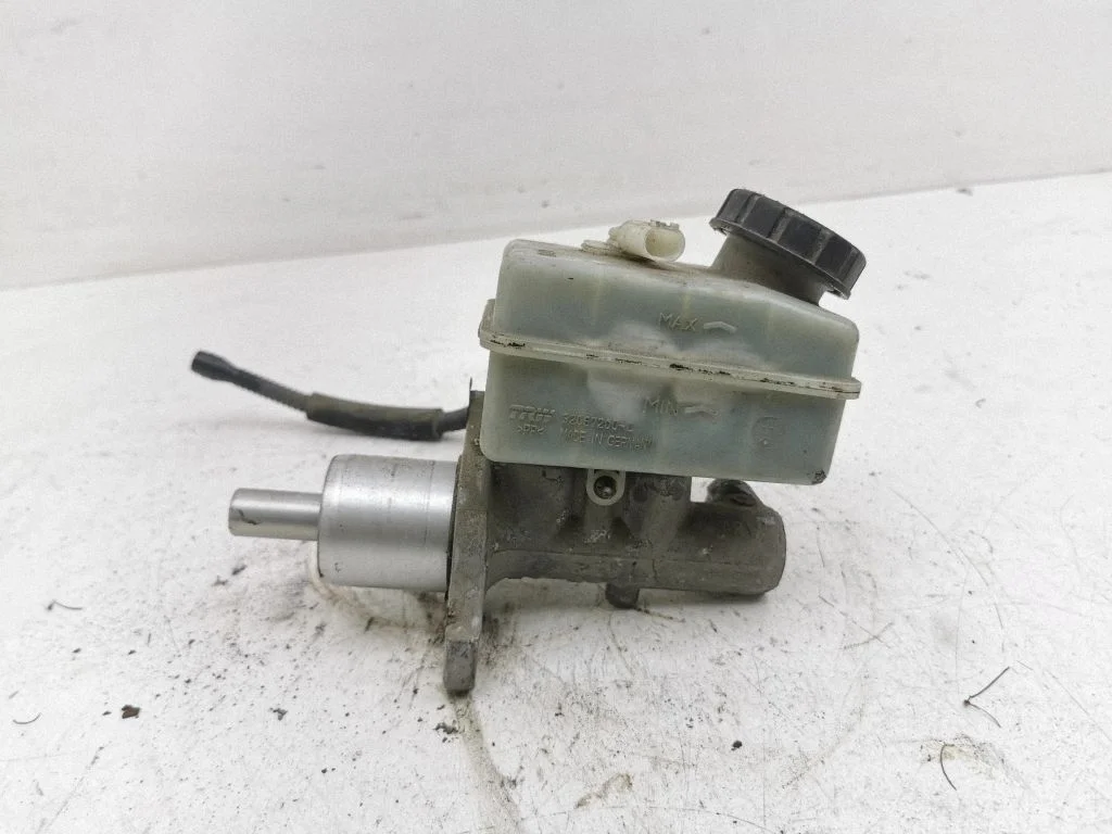 Master brake cylinder A1694300202
