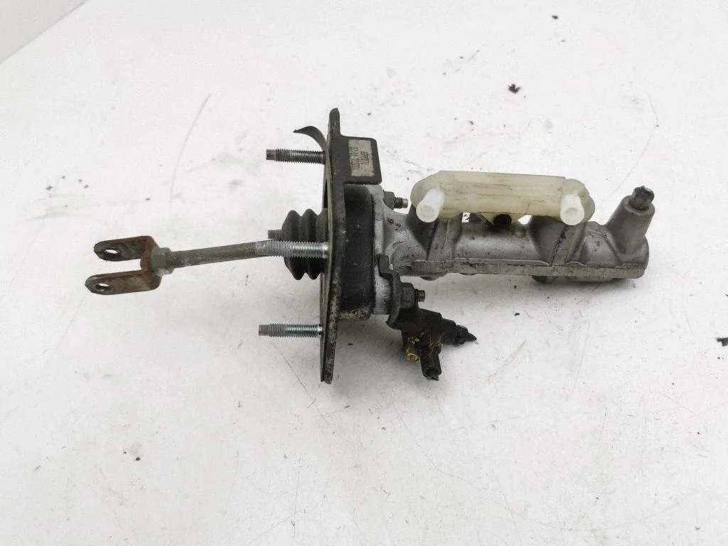 Master brake cylinder 13203040120