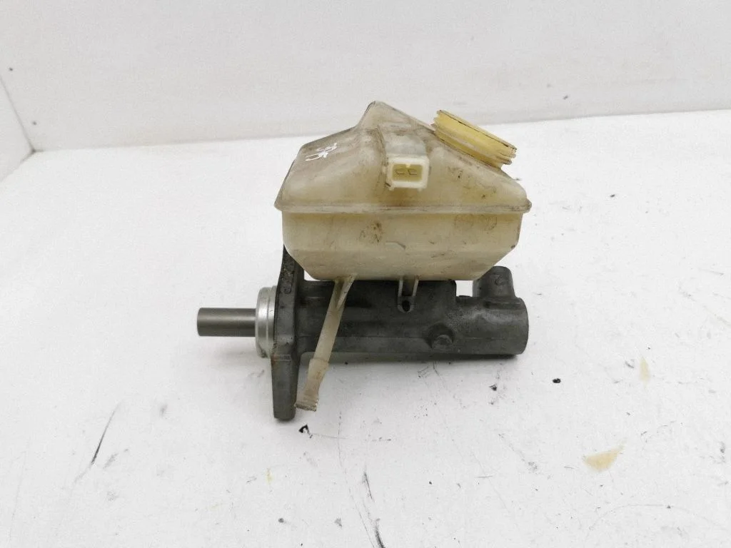 Master brake cylinder 8683272