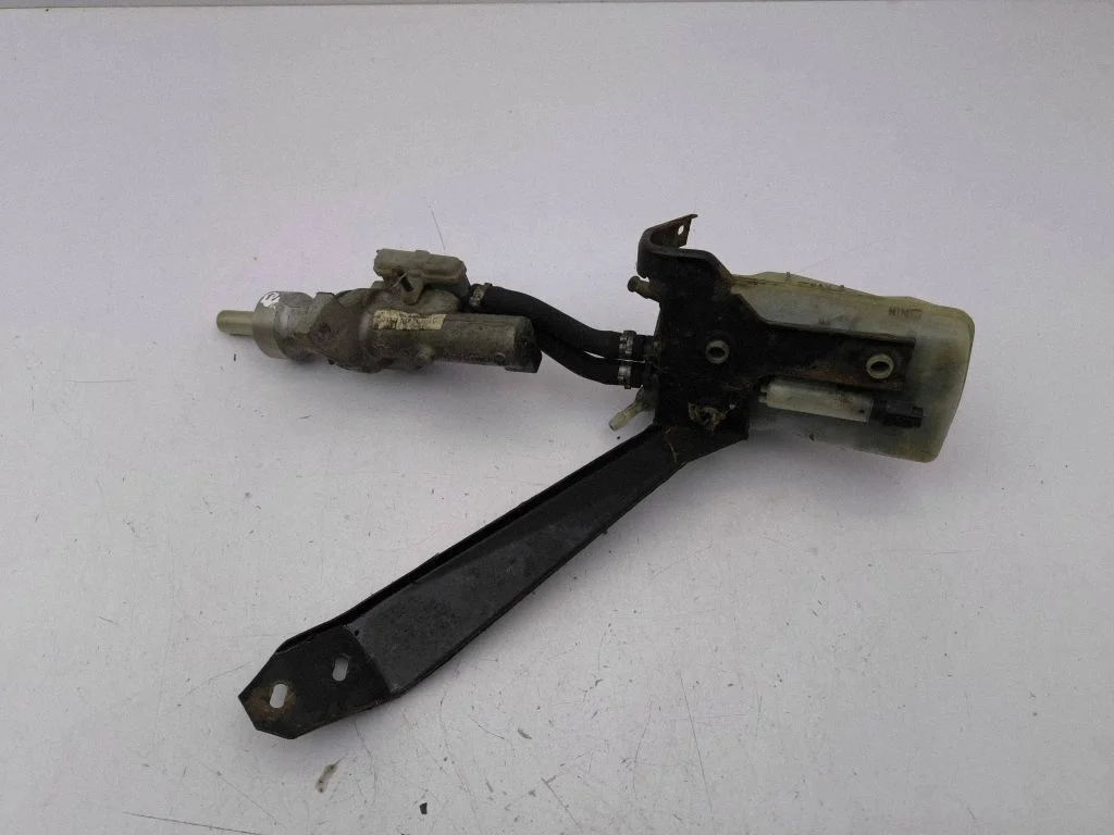 Master brake cylinder A0004316901