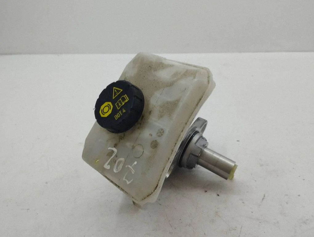 Master brake cylinder 931360818