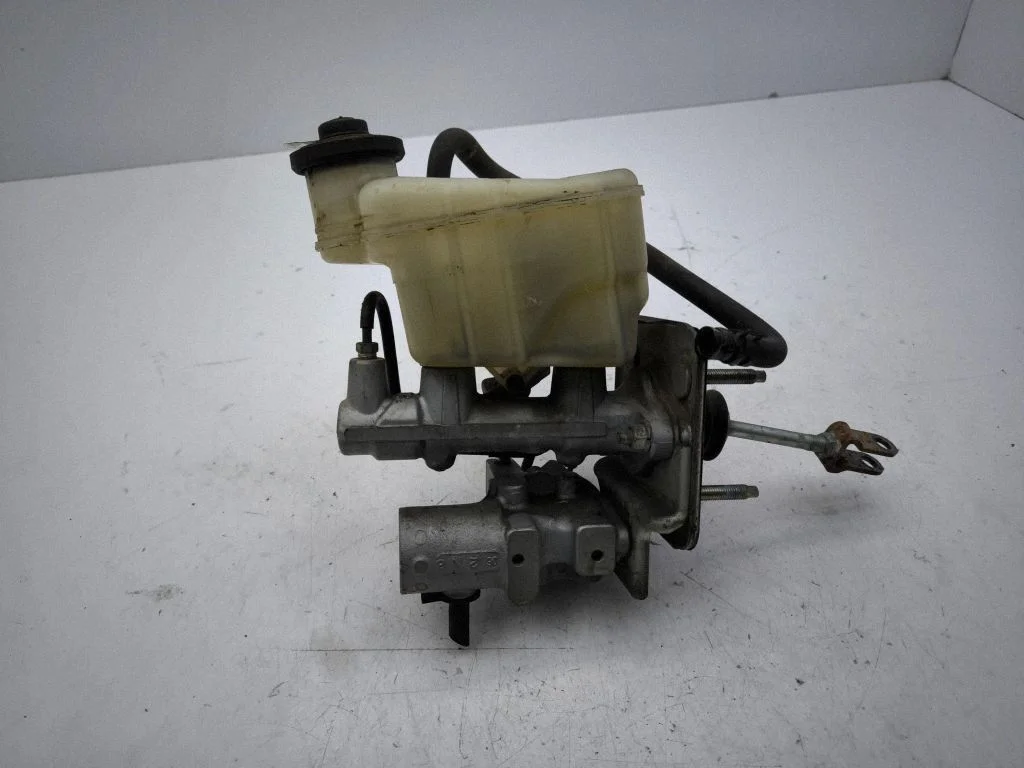 Master brake cylinder 13801010430