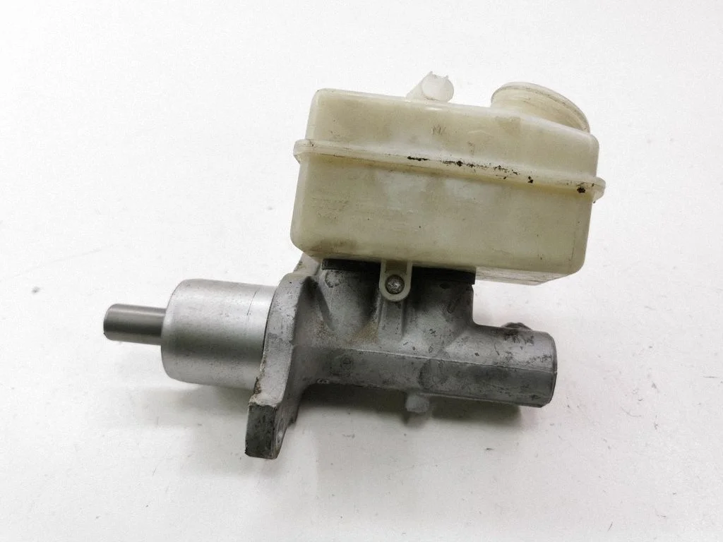 Master brake cylinder A1694300202