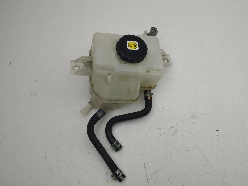 Brake fluid reservoir