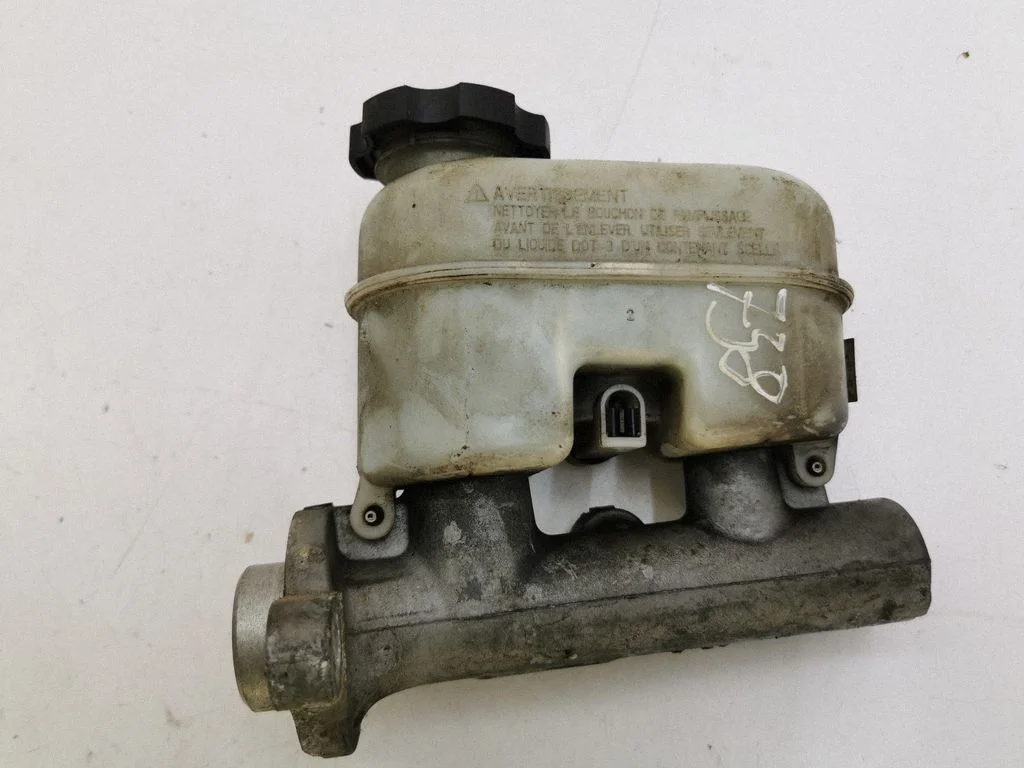 Brake fluid reservoir 0217063