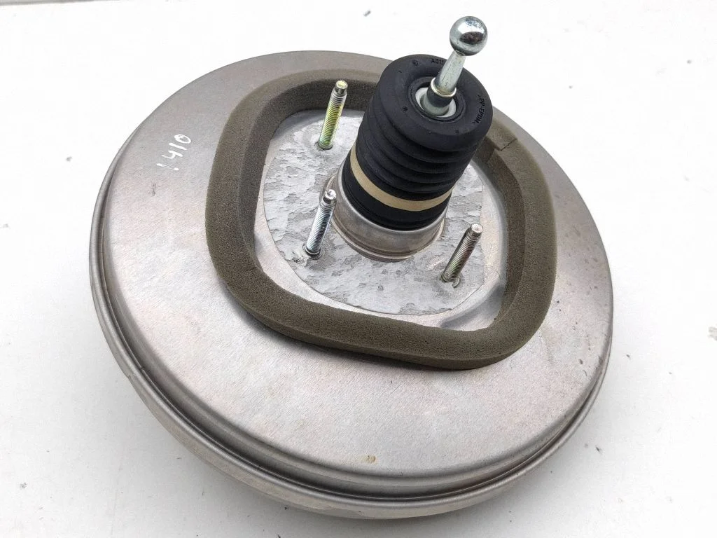 Brake booster 9840809880