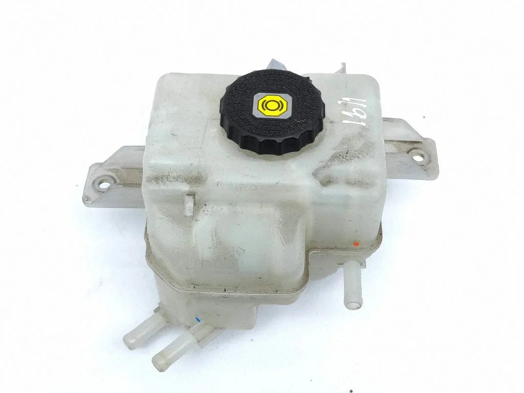 Brake fluid reservoir