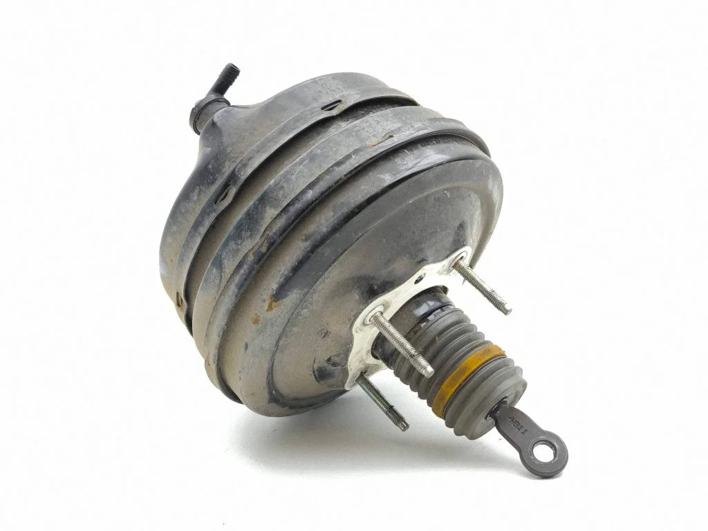 Brake booster 32049131