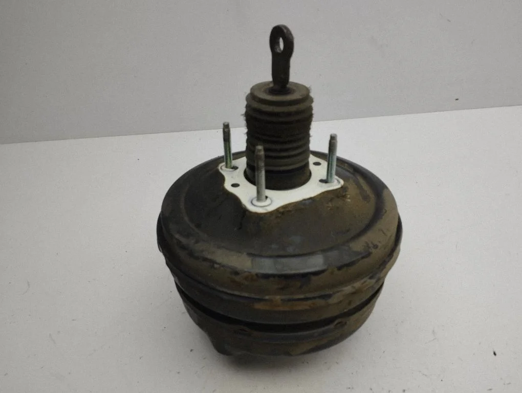 Brake booster 32049964