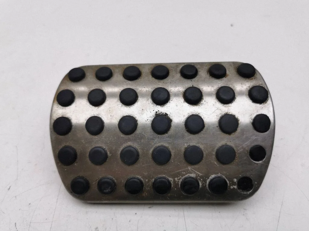 Brake pedal – Mercedes-Benz ML-Class W164 (2005-2011)