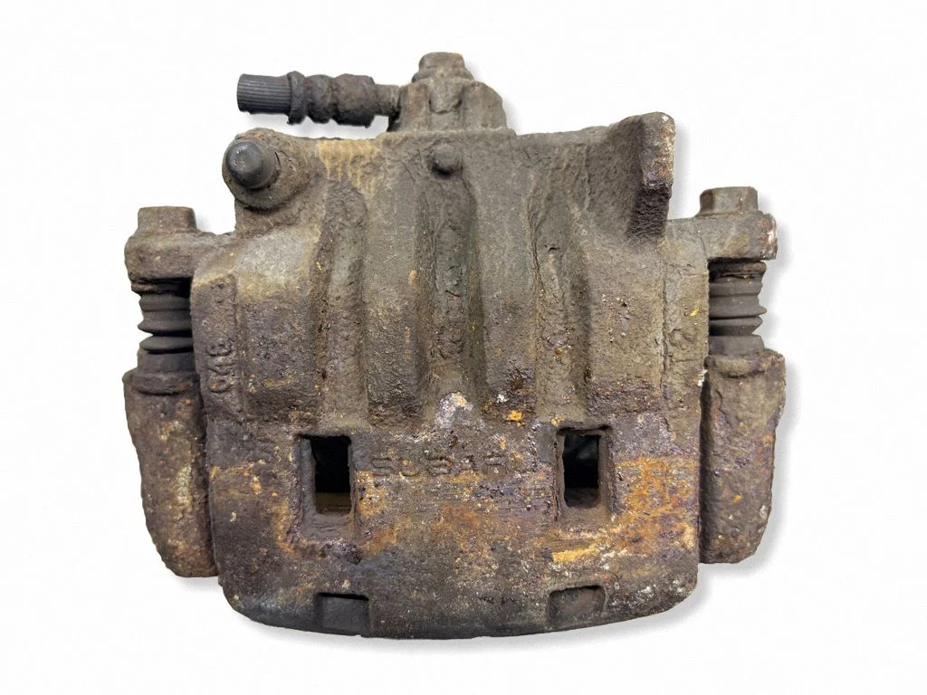 Front brake caliper – right