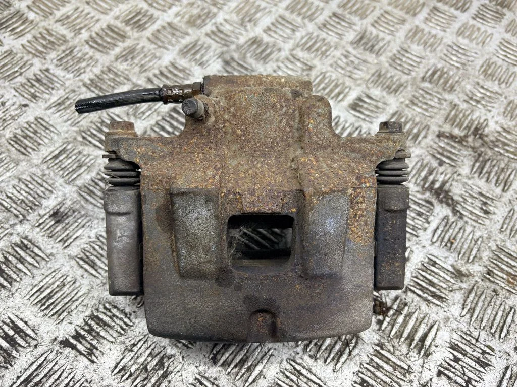 Front brake caliper – right