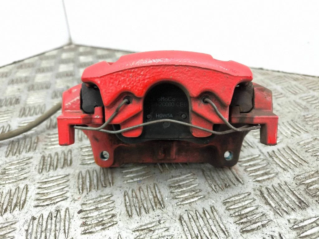 Front brake caliper – right