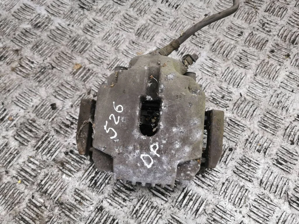 Front brake caliper – right