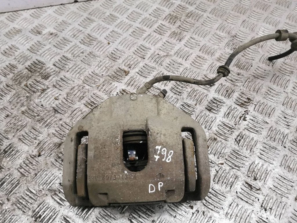 Front brake caliper – right