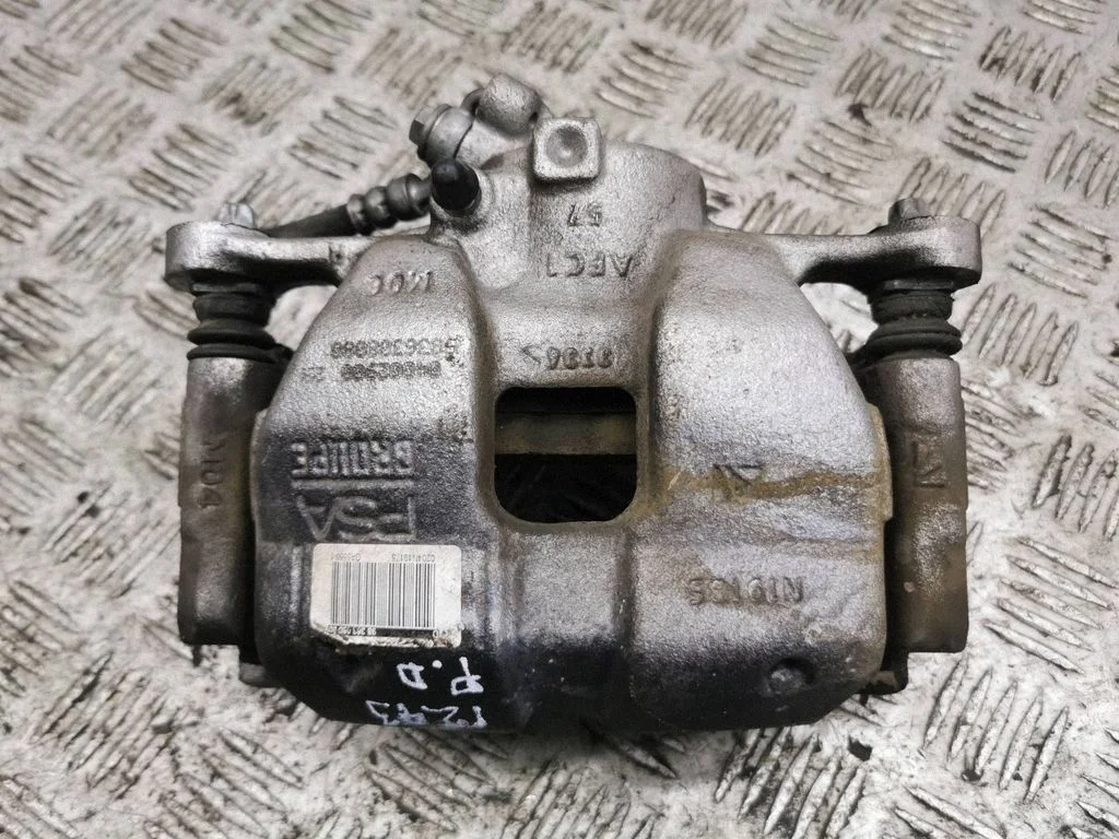 Front brake caliper – Jeep Avenger (2022-)