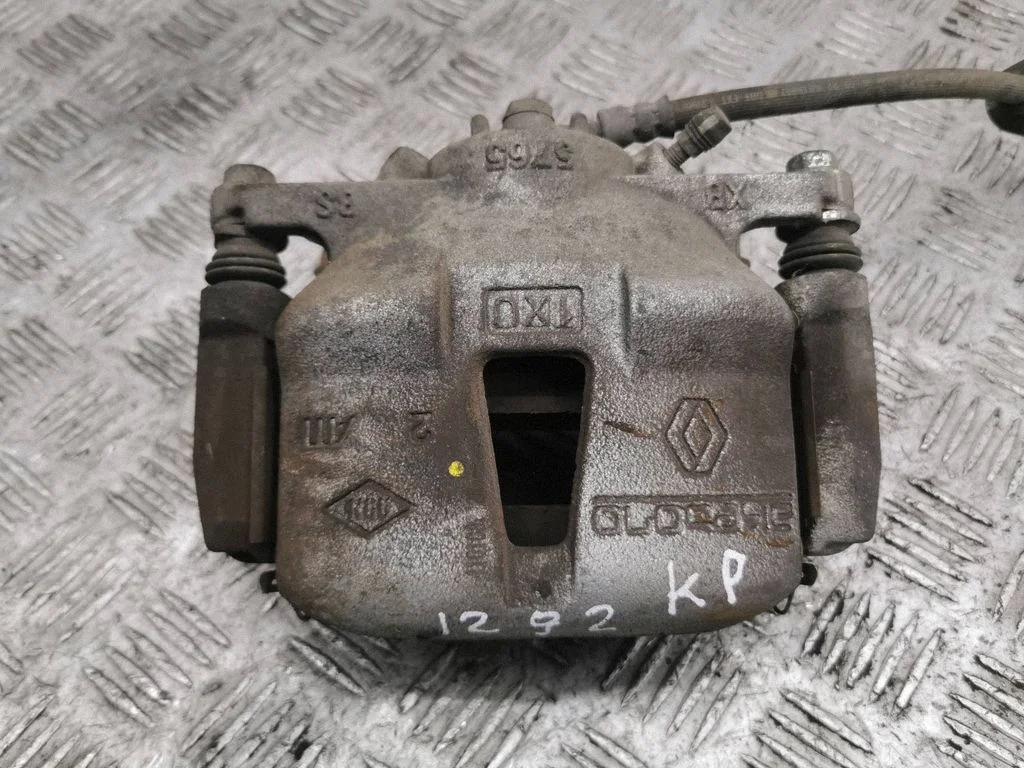 Front brake caliper – left